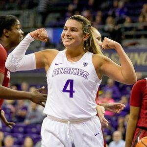 Image post by @uw_wbb on Instagram