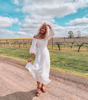 Image post by @shopfillyflair on Instagram