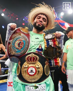 Image post by @daznboxing on Instagram