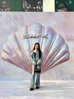 Image post by @smfksmfk on Instagram