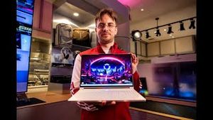 Video post by @lenovo on YouTube
