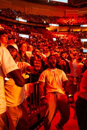 Image post by @CavsEntertain on Twitter