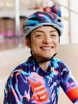 Image post by @wmncycling on Instagram