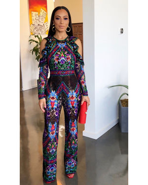 Image post by @angelarye on Instagram