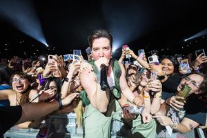 Image post by @bigtimerush on Instagram