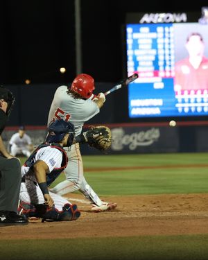 Image post by @uhcougarbb on Instagram