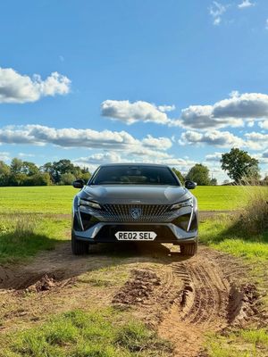 Image post by @peugeot on Instagram