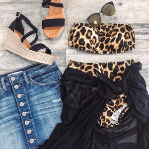 Image post by @shopfillyflair on Instagram