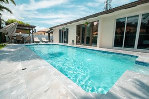 Image post by @ventasyrentasmiami on Instagram