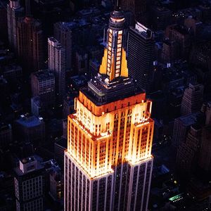 Image post by @empirestatebldg on Instagram