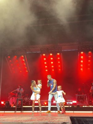 Image post by @brettyoungmusic on Instagram