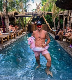 Image post by @johnnybananas on Instagram