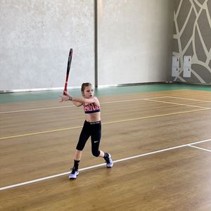 Video post by @polina_maneshina_tennis on Instagram