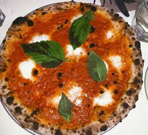Image post by @alythefoodie on Instagram