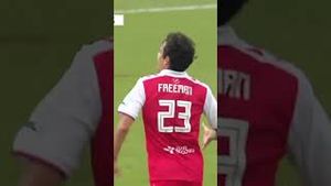 Video post by @usl on YouTube