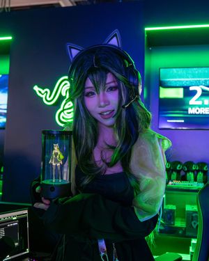 Image post by @razer on Instagram