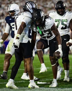 Image post by @oregonfootball on Instagram