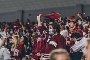 Image post by @UMassHockey on Twitter