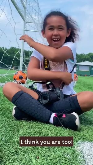 Video post by @PHOTOSBYMIKMELLIS on Facebook