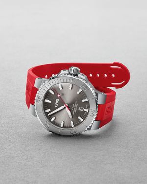 Image post by @oris on Instagram