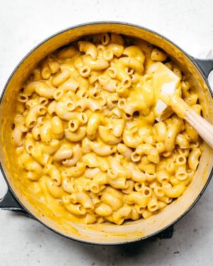 Image post by @crowded_kitchen on Instagram