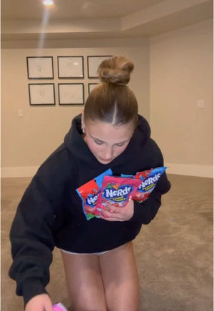 Video post by @annafrey on TikTok