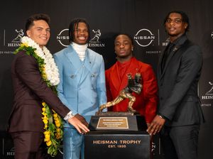 Image post by @HeismanTrophy on Twitter
