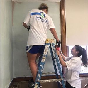 Image post by @wne_goldenbears on Instagram