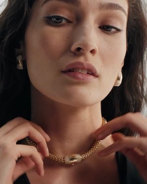 Image post by @harpersbazaarkorea on Instagram