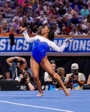 Image post by @uclagymnastics on Instagram