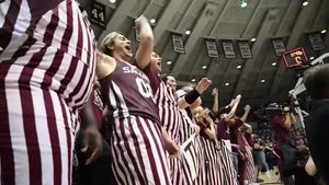 Video post by @siubasketball on Facebook