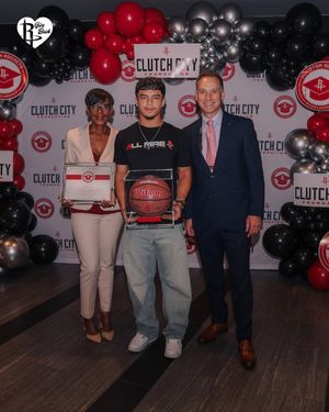 Image post by @rocketsgiveback on Instagram