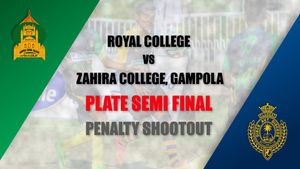 Image post by @thepaparefootball on Facebook