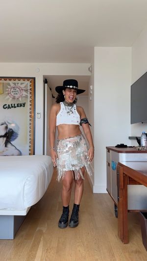 Video post by @chelseaasoflate on Instagram