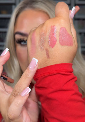 Video post by @beckymorganmakeup on TikTok