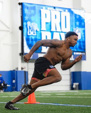 Image post by @memphisfootball on Instagram