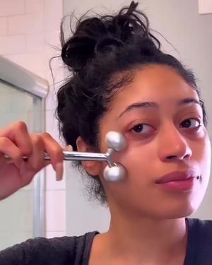 Video post by @skindomonline on Facebook