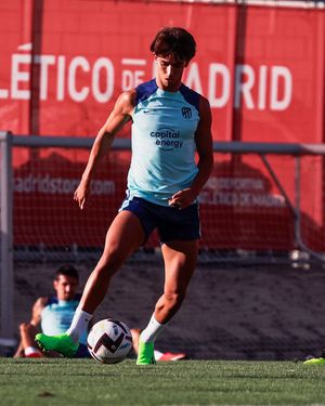 Image post by @atletienglish on Twitter