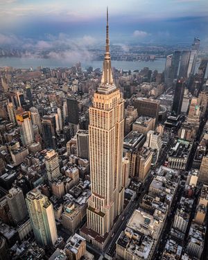 Image post by @EmpireStateBldg on Twitter