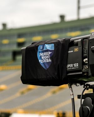 Image post by @lambeaufield on Instagram