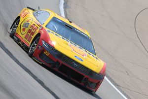 Image post by @joeylogano on Instagram