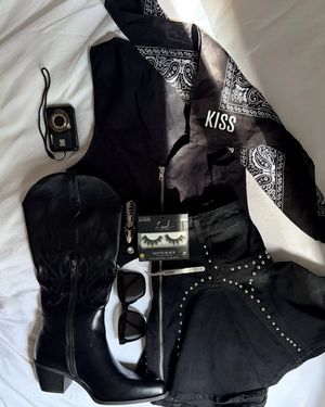 Image post by @kisslashes on Instagram
