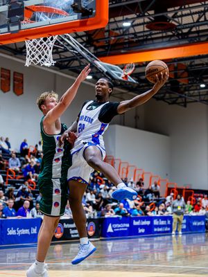 Image post by @pit_basketball on Instagram