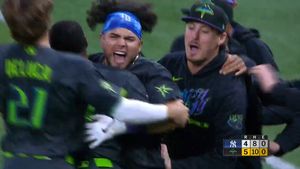 Video post by @mlbespanol on Twitter