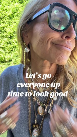 Video post by @shop.with.caroline on TikTok