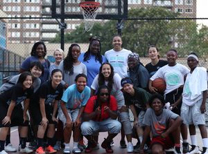 Image post by @ladieswhohoop on Instagram