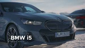 Video post by @bmwblog on YouTube