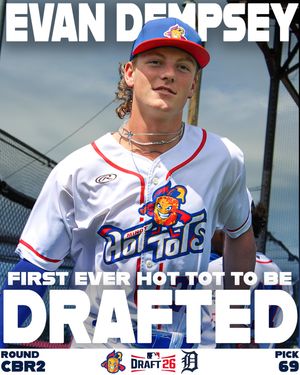 Image post by @hottotsbaseball on Instagram