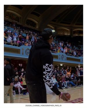 Image post by @chargecle on Instagram