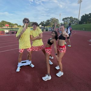 Image post by @chicknlegsrunning on Instagram